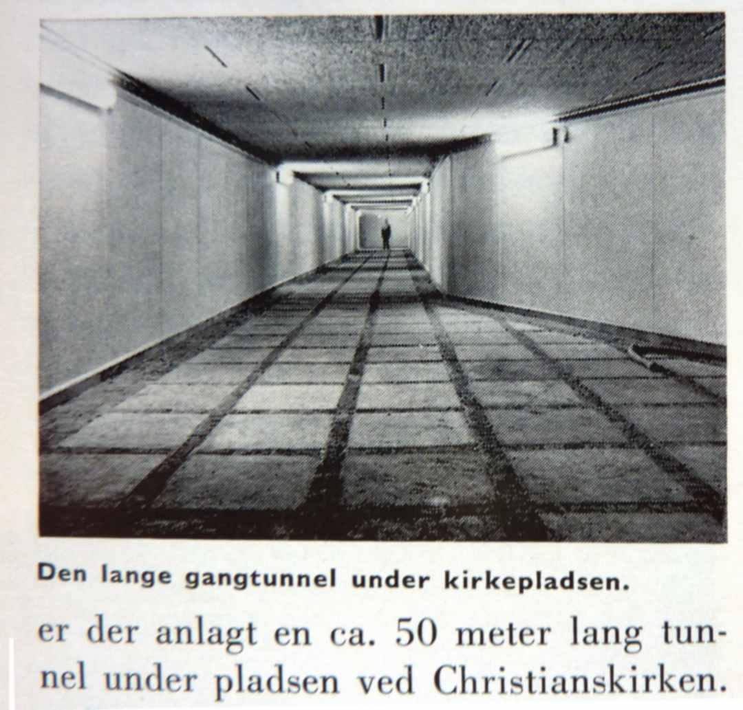B&W kantineskib Frikadellen og tunnelen under kirkepladsen