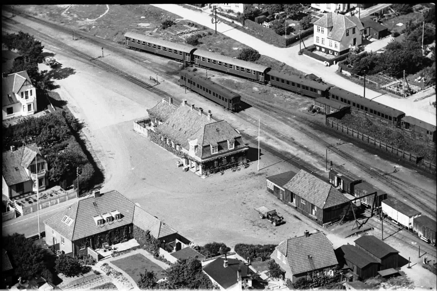 Dines Bogø - Hundested - Luftfoto - Det Kgl. Bibliotek